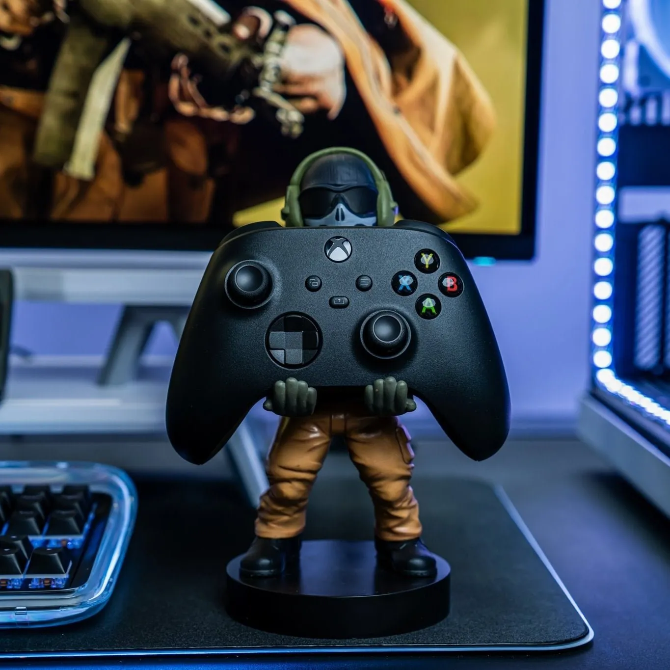 Call of Duty: Lt. Simon “Ghost” Riley Cable Guys Controller Holder and Phone Stand